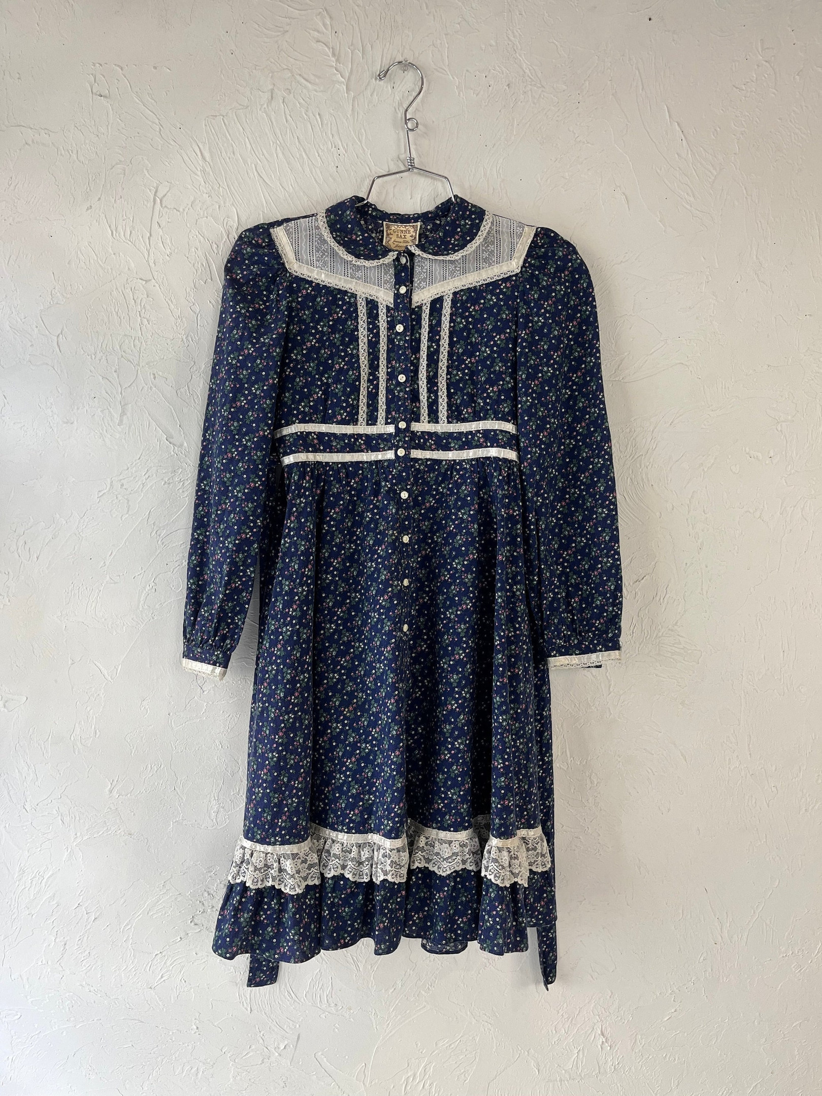 Vintage 70’s Inspired Gunne Sax Navy Floral Long Sleeve Girls Dress